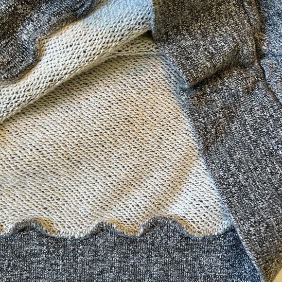 J Crew Heavyweight Turtleneck sweatshirt Size M - Picture 8 of 11